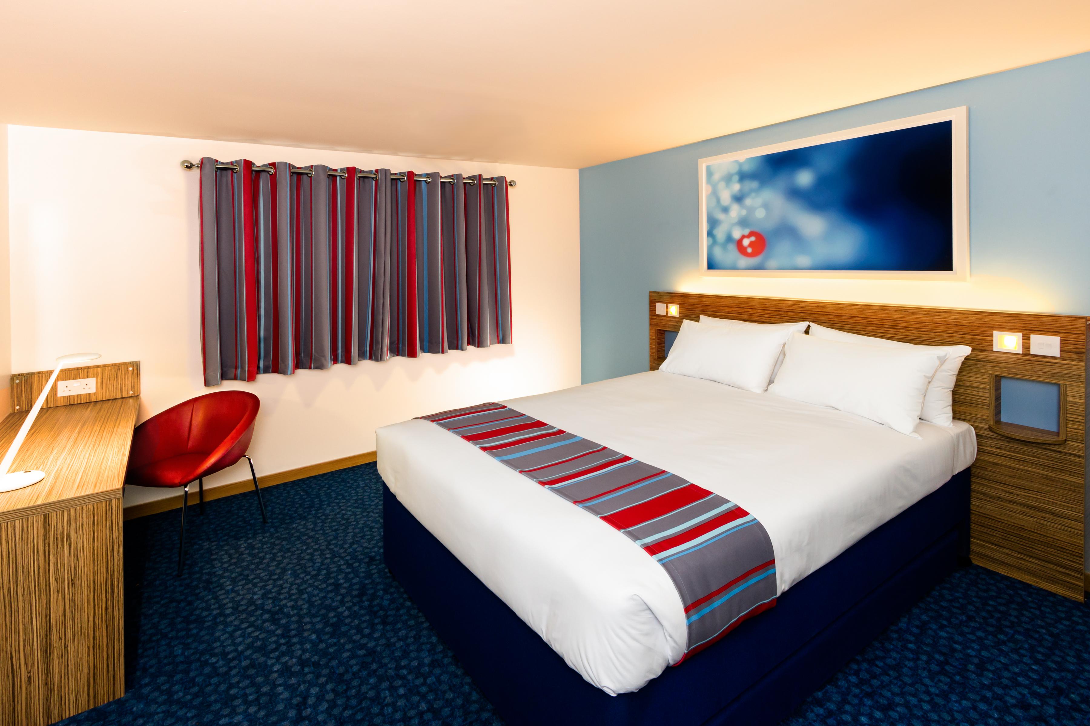 Travelodge Edinburgh Central Waterloo Place Exterior foto