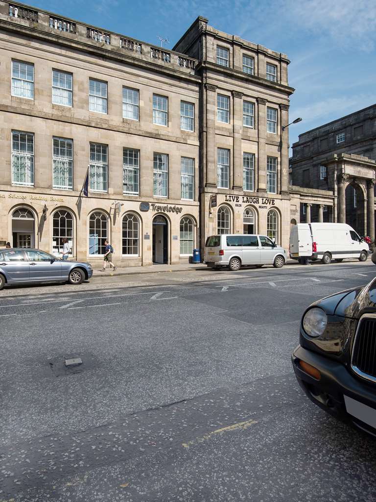Travelodge Edinburgh Central Waterloo Place Exterior foto